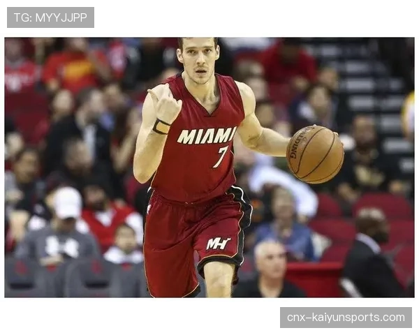 泰厄斯琼斯生涯738场场均0.8次失误 地板型控卫控场哲学